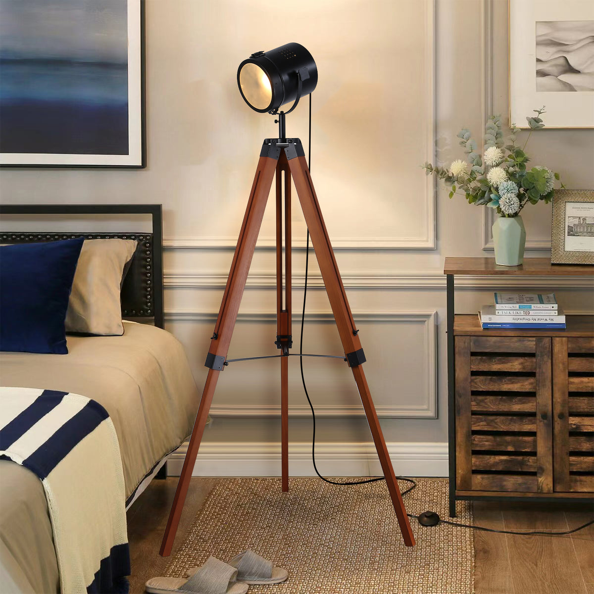 Wood Tripod Floor Lamp with Rotatable Spotlight for Stuido