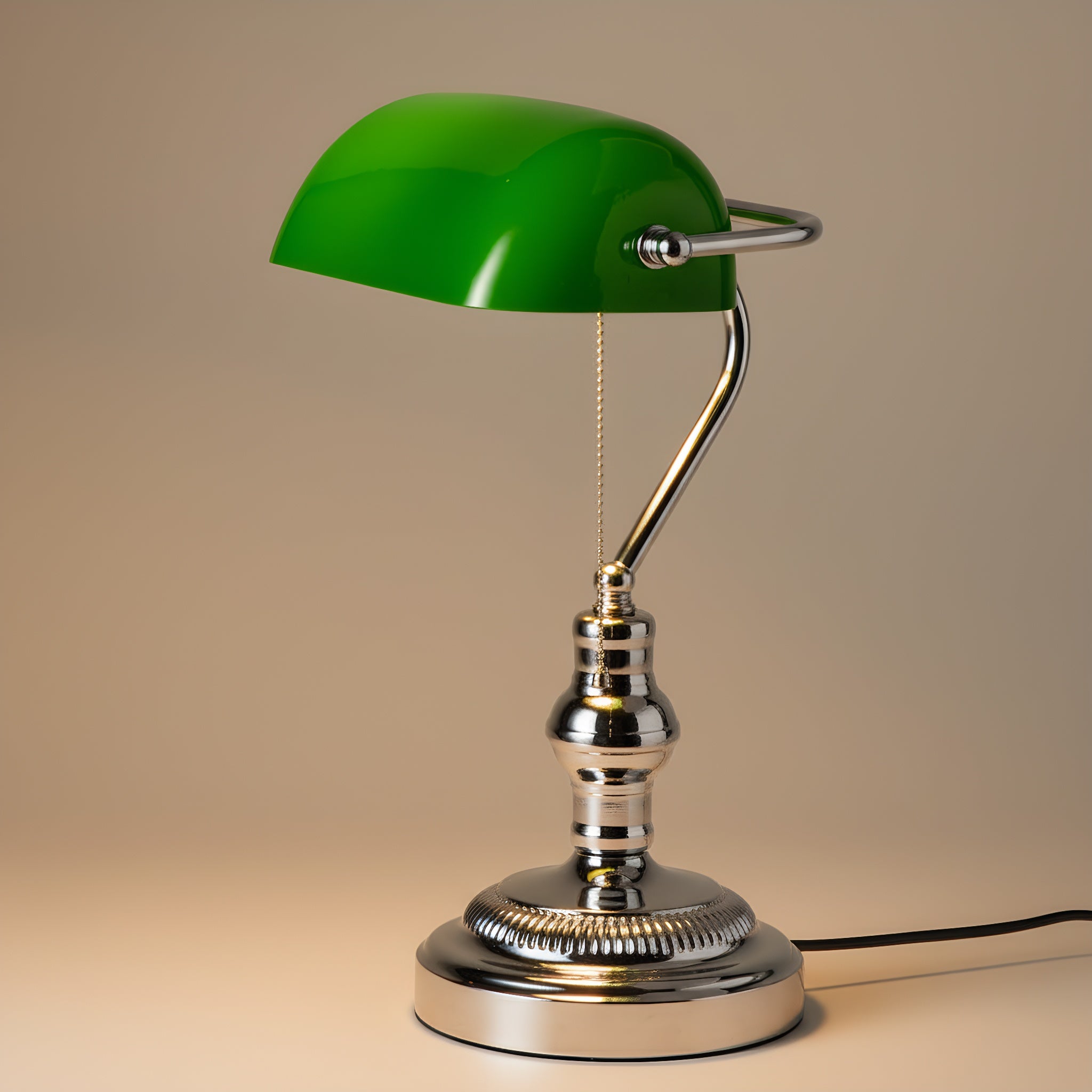 Green Banker's Desk Lamp with Pull Chain